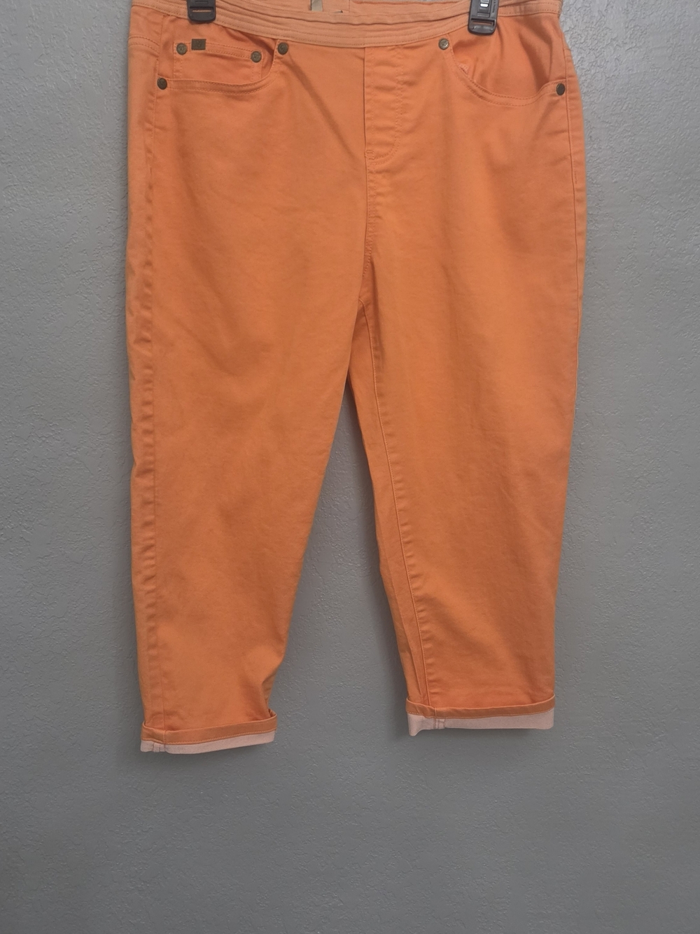 DG2 Diane Gilman Virtual Stretch Cropped Capri Jeans Orange Women's Size PL